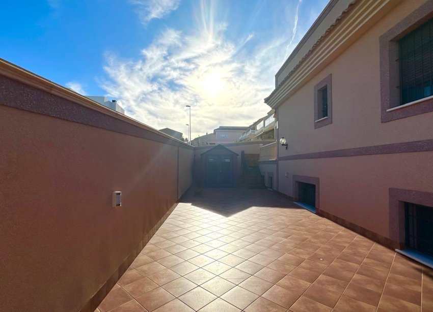 Reventa - Adosado - Torrevieja - La siesta