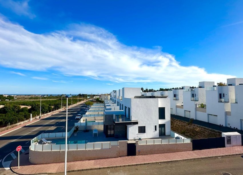 Reventa - Adosado - Torrevieja - La siesta