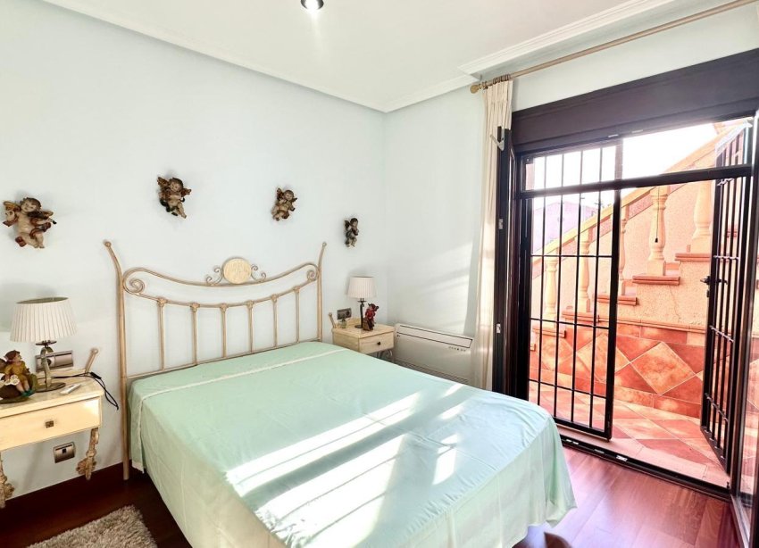 Reventa - Adosado - Torrevieja - La siesta
