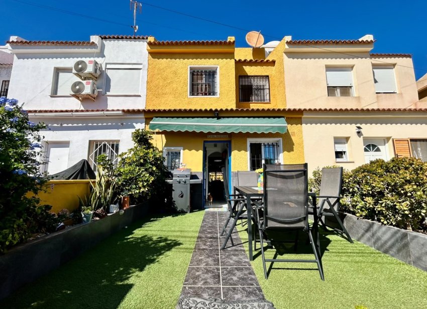 Reventa - Adosado - Torrevieja - La Siesta