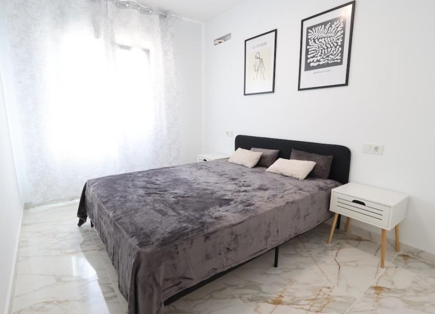 Reventa - Adosado - Torrevieja - San luis