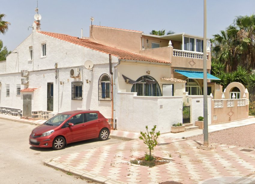 Reventa - Adosado - Torrevieja - San luis