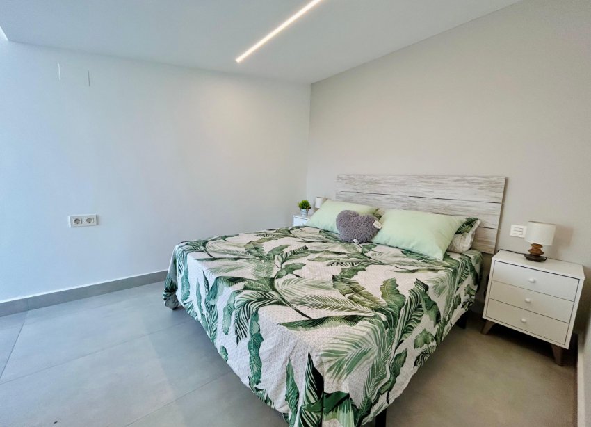 Reventa - Adosado - Torrevieja - Urbanización San Luis