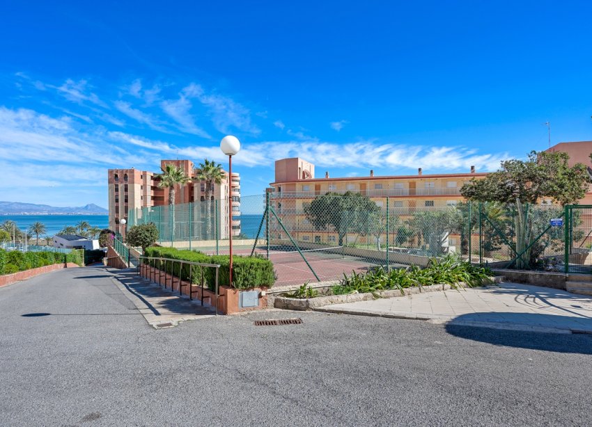 Reventa - Apartamento - Arenales del Sol - Segunda linea playa