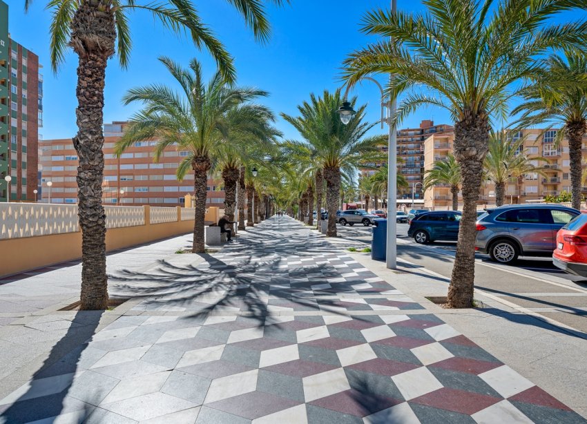 Reventa - Apartamento - Arenales del Sol - Segunda linea playa