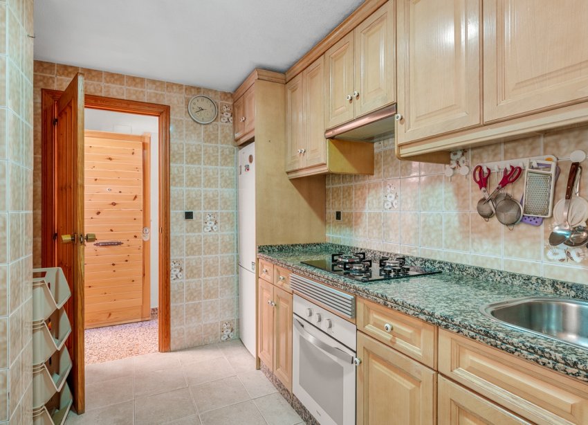 Reventa - Apartamento / Dúplex - Arenales del Sol - Segunda linea playa