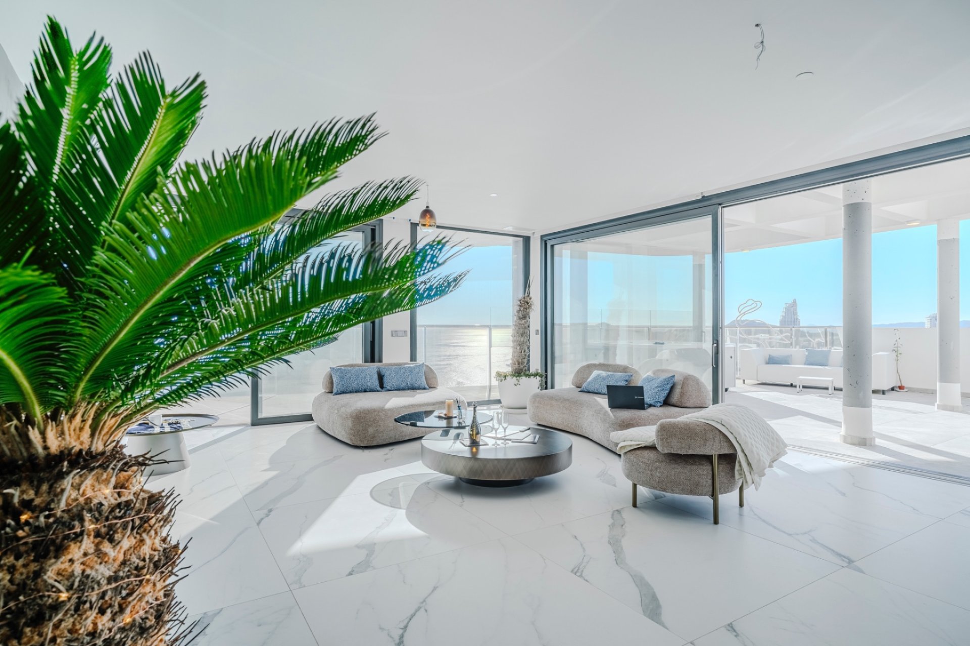 Reventa - Apartamento / Dúplex - Benidorm