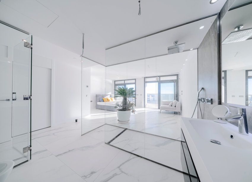 Reventa - Apartamento / Dúplex - Benidorm