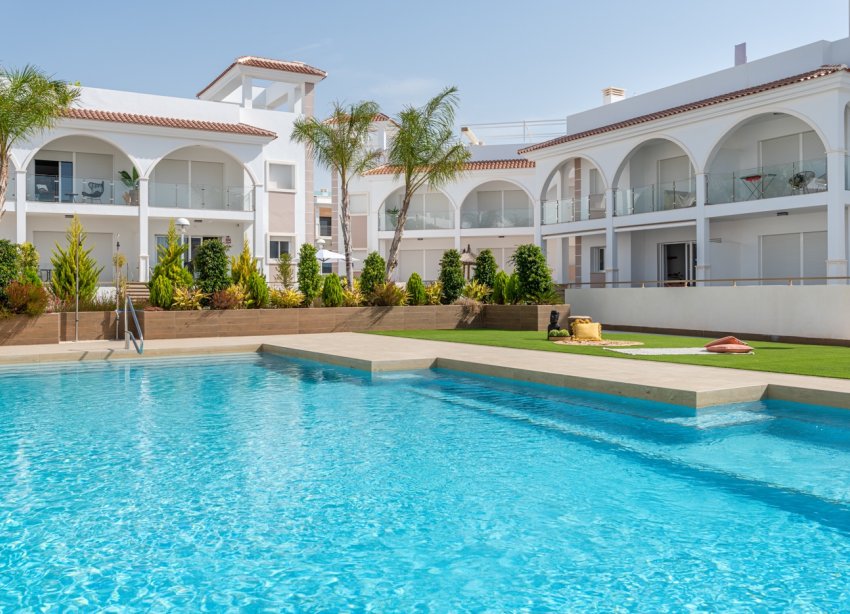 Reventa - Apartamento / Dúplex - Ciudad Quesada