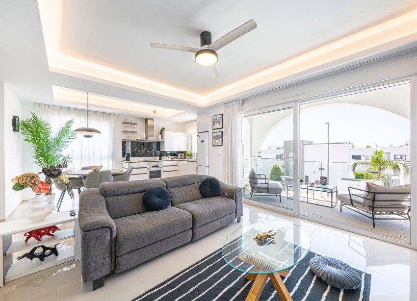 Reventa - Apartamento / Dúplex - Ciudad Quesada
