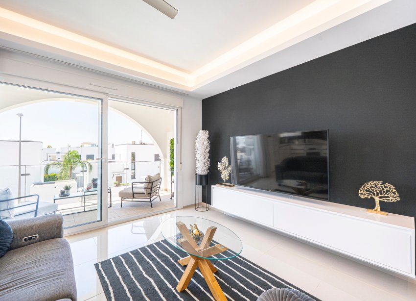 Reventa - Apartamento / Dúplex - Ciudad Quesada