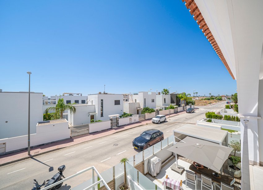 Reventa - Apartamento / Dúplex - Ciudad Quesada
