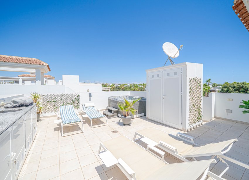 Reventa - Apartamento / Dúplex - Ciudad Quesada