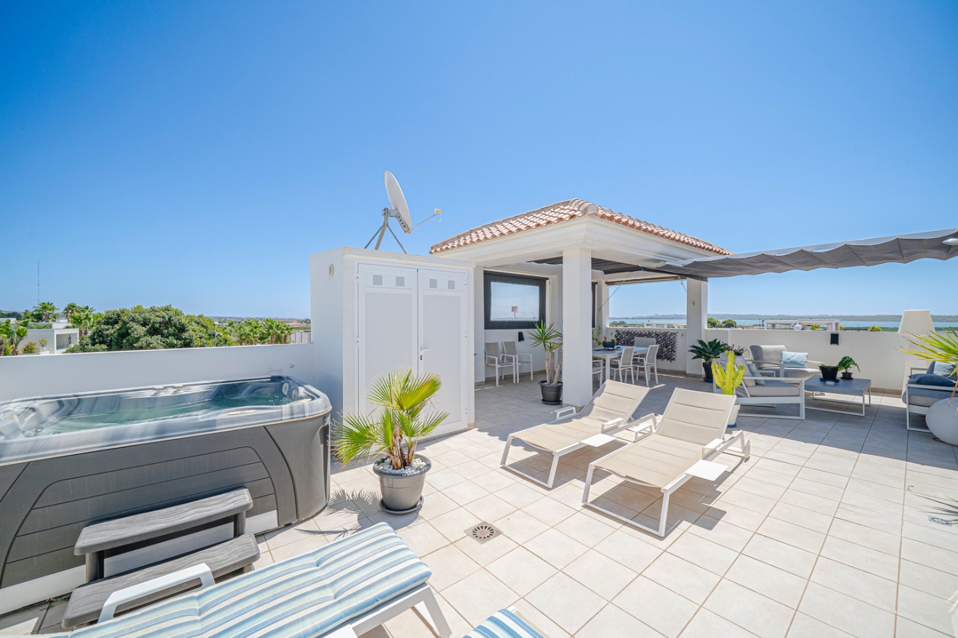 Reventa - Apartamento / Dúplex - Ciudad Quesada