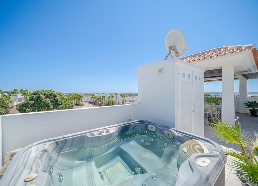 Reventa - Apartamento / Dúplex - Ciudad Quesada