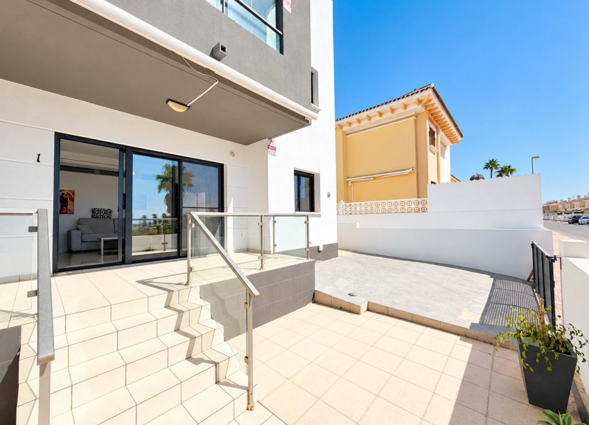 Reventa - Apartamento / Dúplex - Ciudad Quesada