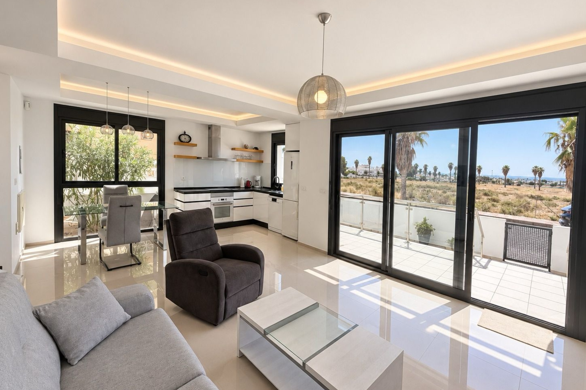 Reventa - Apartamento / Dúplex - Ciudad Quesada