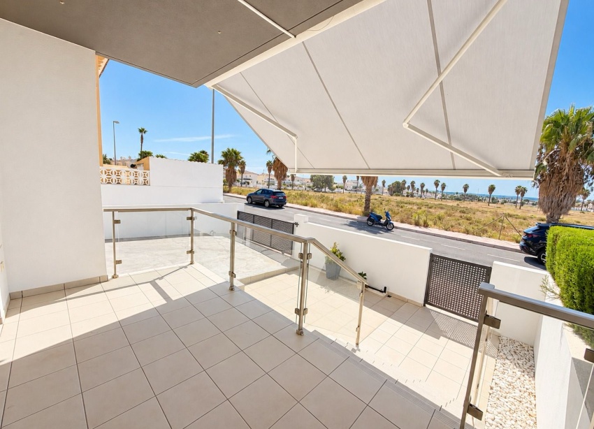 Reventa - Apartamento / Dúplex - Ciudad Quesada