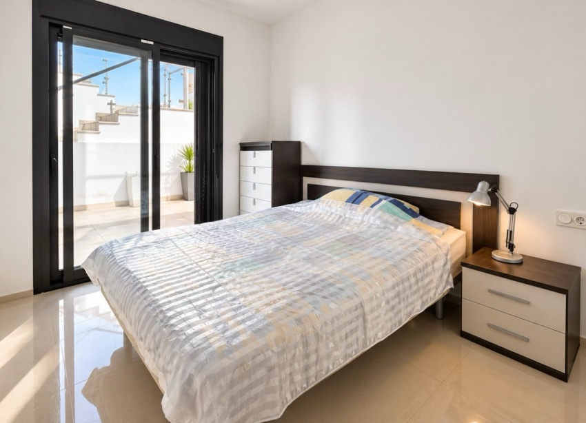 Reventa - Apartamento / Dúplex - Ciudad Quesada