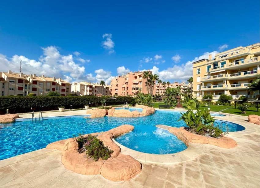 Reventa - Apartamento / Dúplex - Dehesa de campoamor - Campoamor