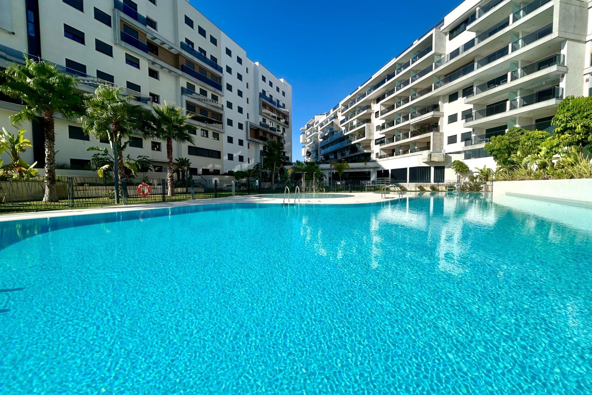 Reventa - Apartamento / Dúplex - Dehesa de campoamor - Campoamor