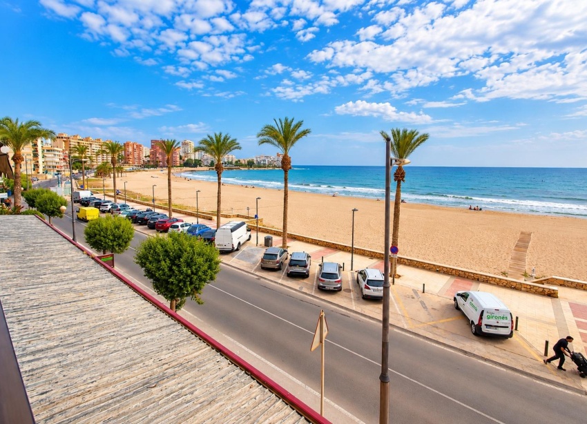 Reventa - Apartamento / Dúplex - El Campello - Playa Muchavista