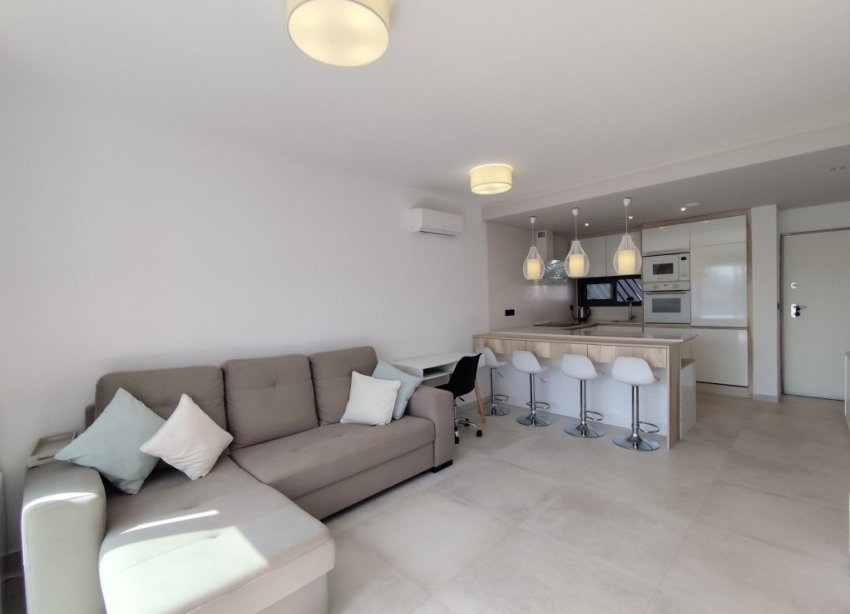 Reventa - Apartamento / Dúplex - El Raso