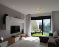 Reventa - Apartamento / Dúplex - El Raso