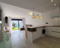 Reventa - Apartamento / Dúplex - El Raso
