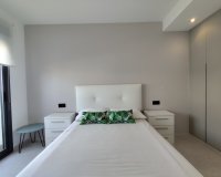 Reventa - Apartamento / Dúplex - El Raso