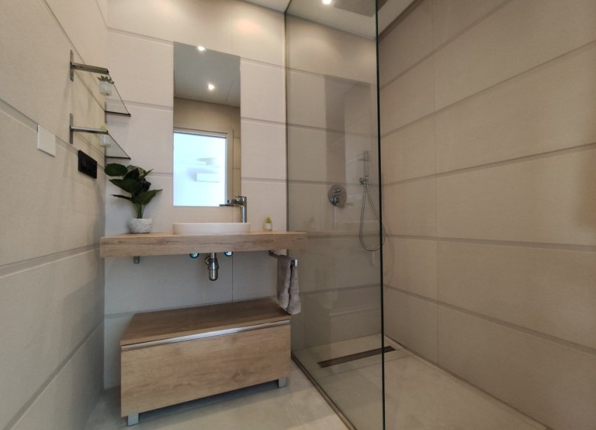 Reventa - Apartamento / Dúplex - El Raso