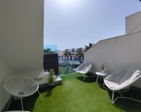 Reventa - Apartamento / Dúplex - El Raso