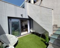 Reventa - Apartamento / Dúplex - El Raso