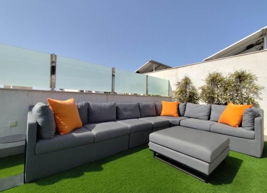 Reventa - Apartamento / Dúplex - El Raso