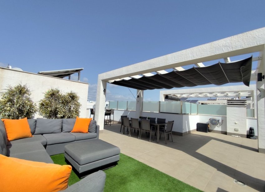 Reventa - Apartamento / Dúplex - El Raso