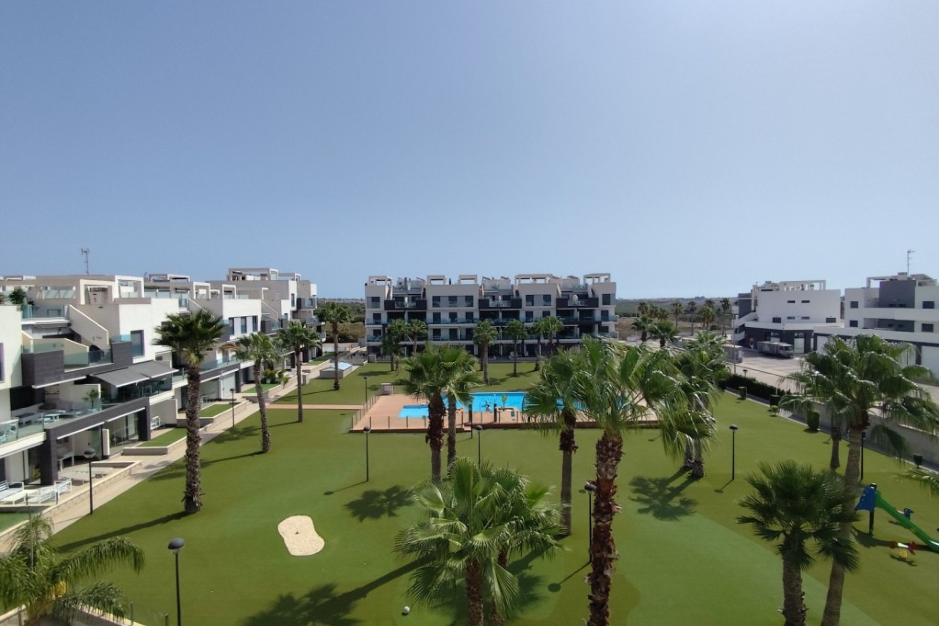 Reventa - Apartamento / Dúplex - El Raso