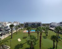 Reventa - Apartamento / Dúplex - El Raso