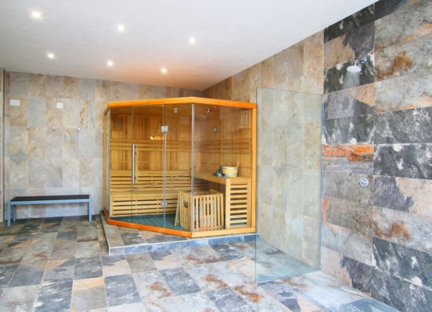 Reventa - Apartamento / Dúplex - El Raso