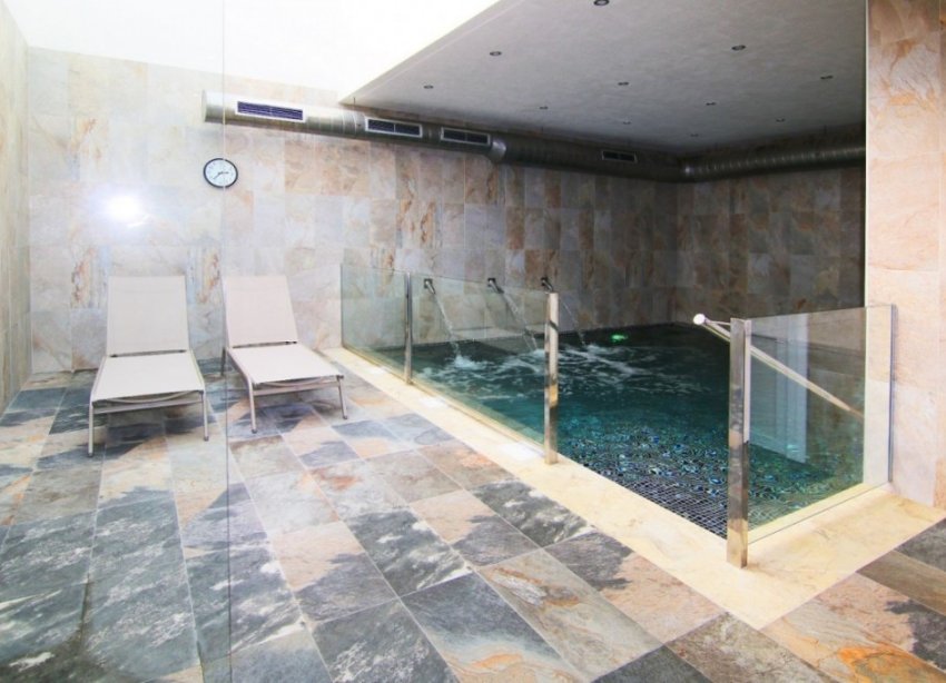 Reventa - Apartamento / Dúplex - El Raso