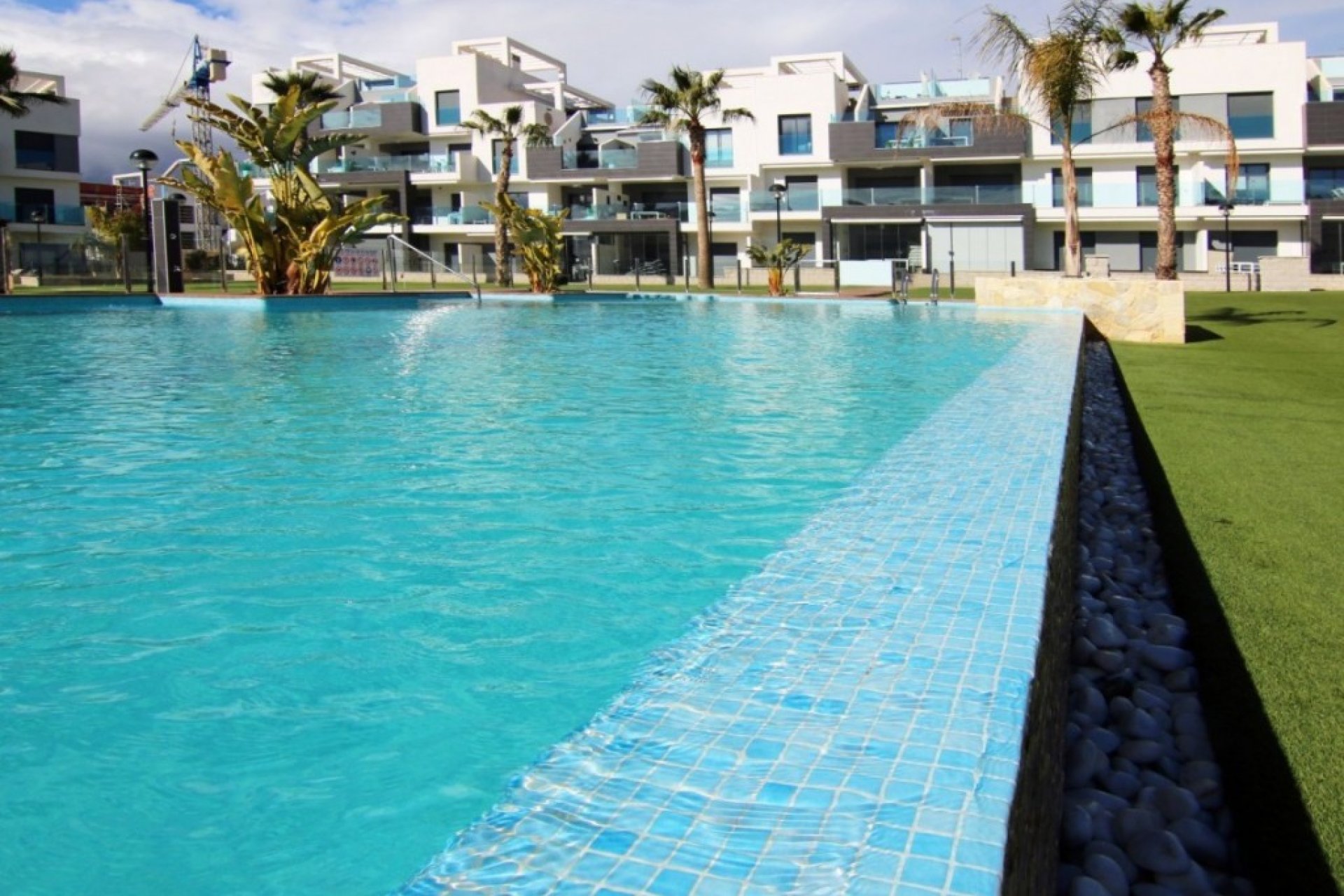 Reventa - Apartamento / Dúplex - El Raso