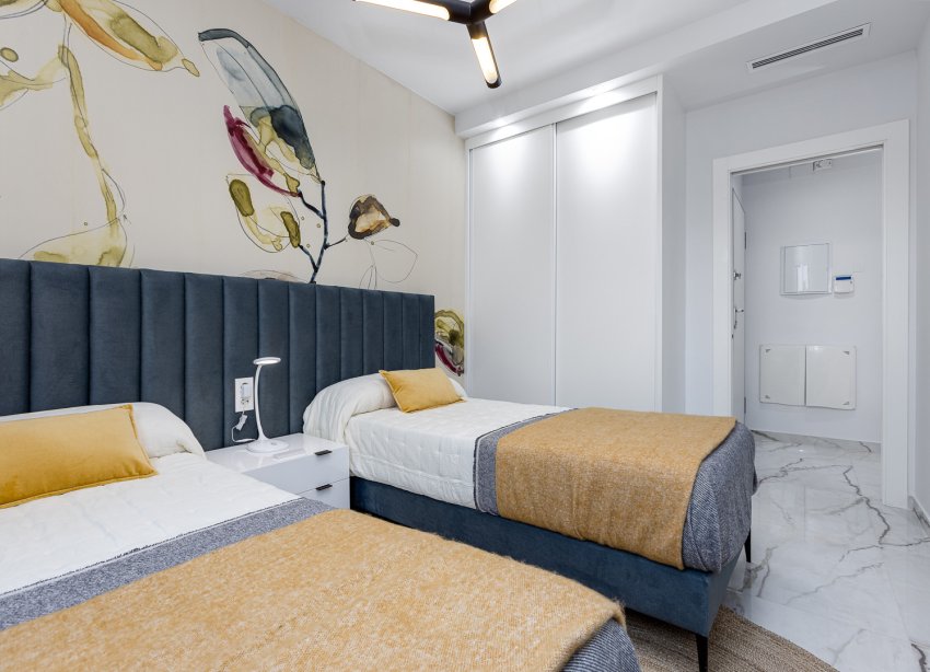 Reventa - Apartamento / Dúplex - Elche - La Hoya