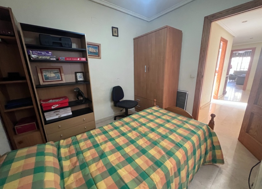 Reventa - Apartamento / Dúplex - Guardamar del Segura - Avenida los pinos