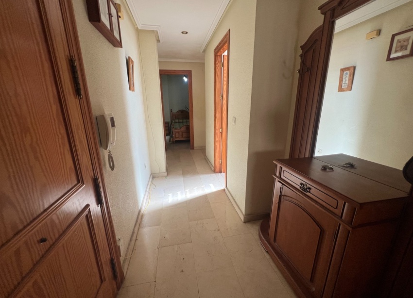 Reventa - Apartamento / Dúplex - Guardamar del Segura - Avenida los pinos
