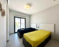Reventa - Apartamento / Dúplex - Guardamar del Segura - El Raso