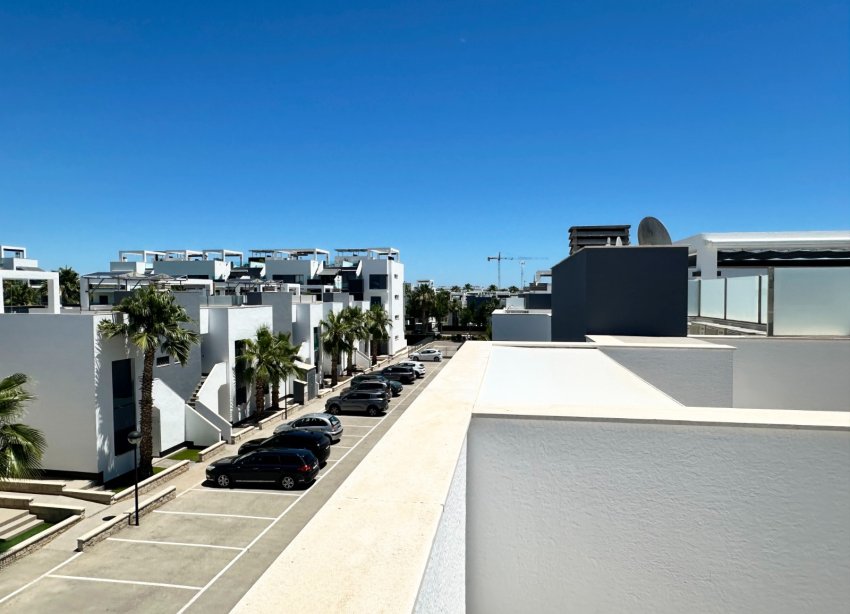 Reventa - Apartamento / Dúplex - Guardamar del Segura - El Raso