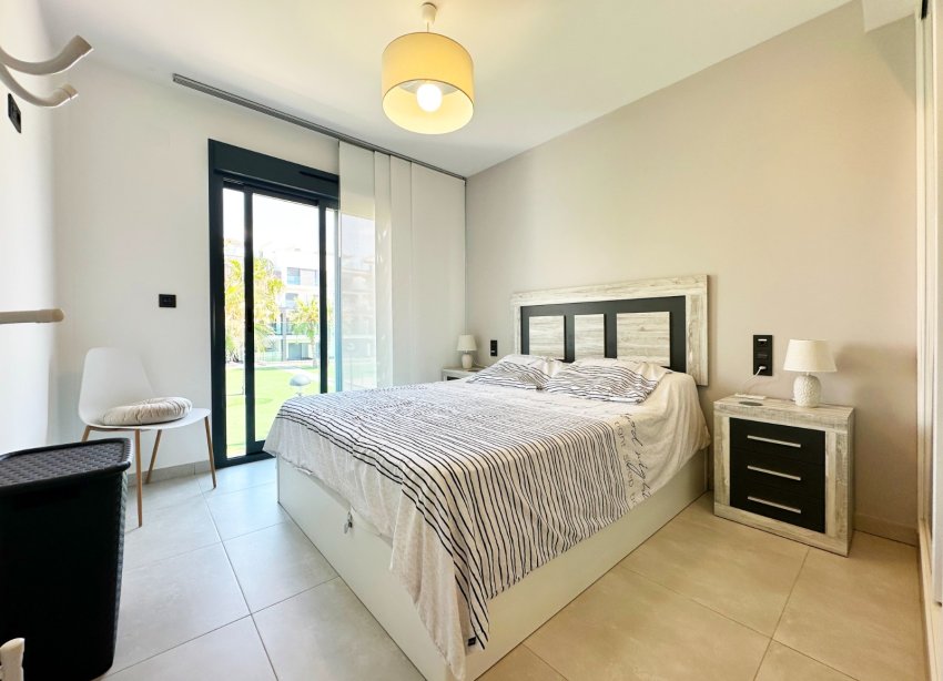 Reventa - Apartamento / Dúplex - Guardamar del Segura - El Raso