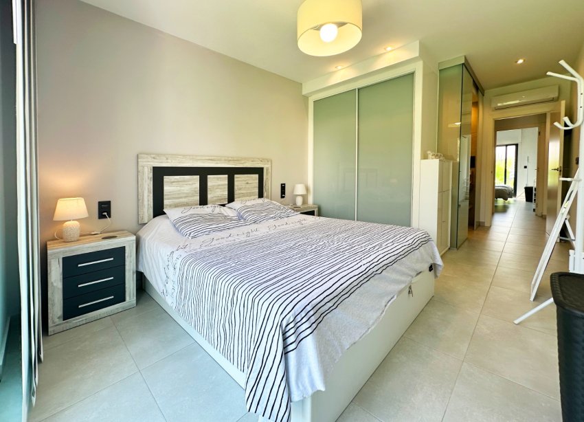 Reventa - Apartamento / Dúplex - Guardamar del Segura - El Raso