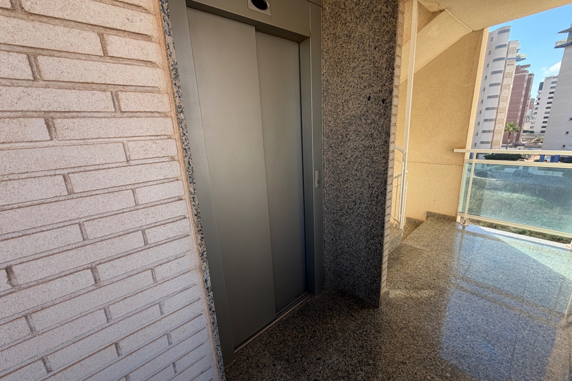 Reventa - Apartamento / Dúplex - Guardamar del Segura - Puerto