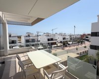 Reventa - Apartamento / Dúplex - Los Alcazares - Dolores De Pacheco