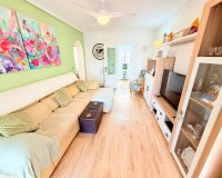 Reventa - Apartamento / Dúplex - Los Montesinos - La Herrada